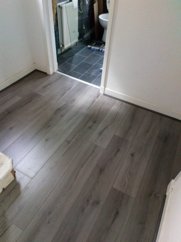 Century oak laminate flooring
