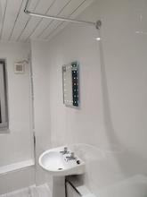 Wet wall white gloss