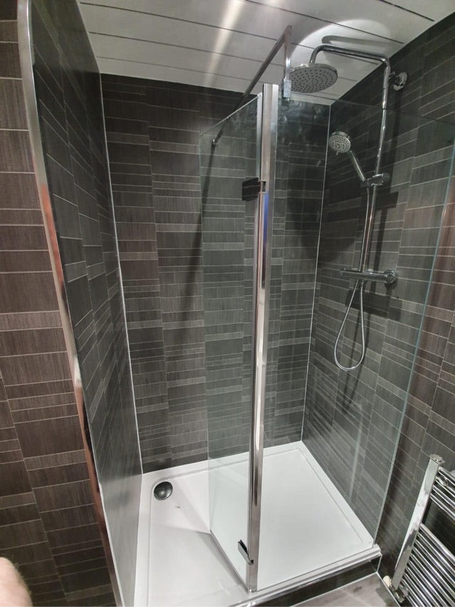 Wet Wall Small Brick Black