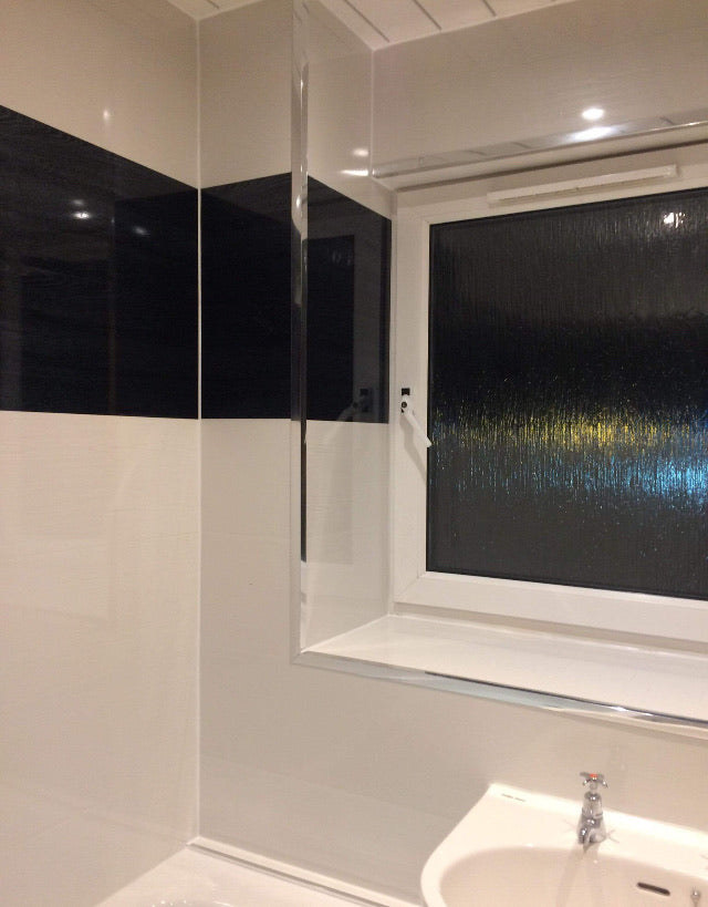 Wet wall white wood gloss