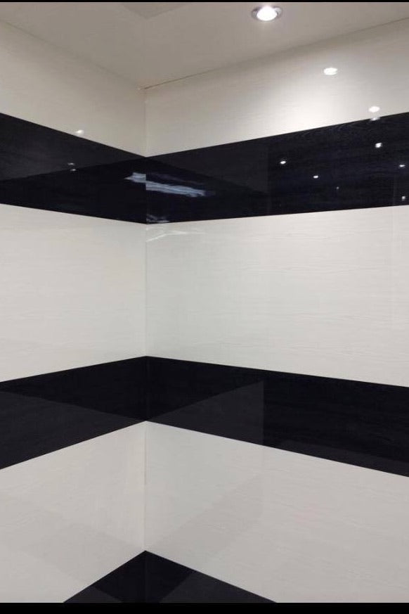 Wet Wall Black Wood Gloss