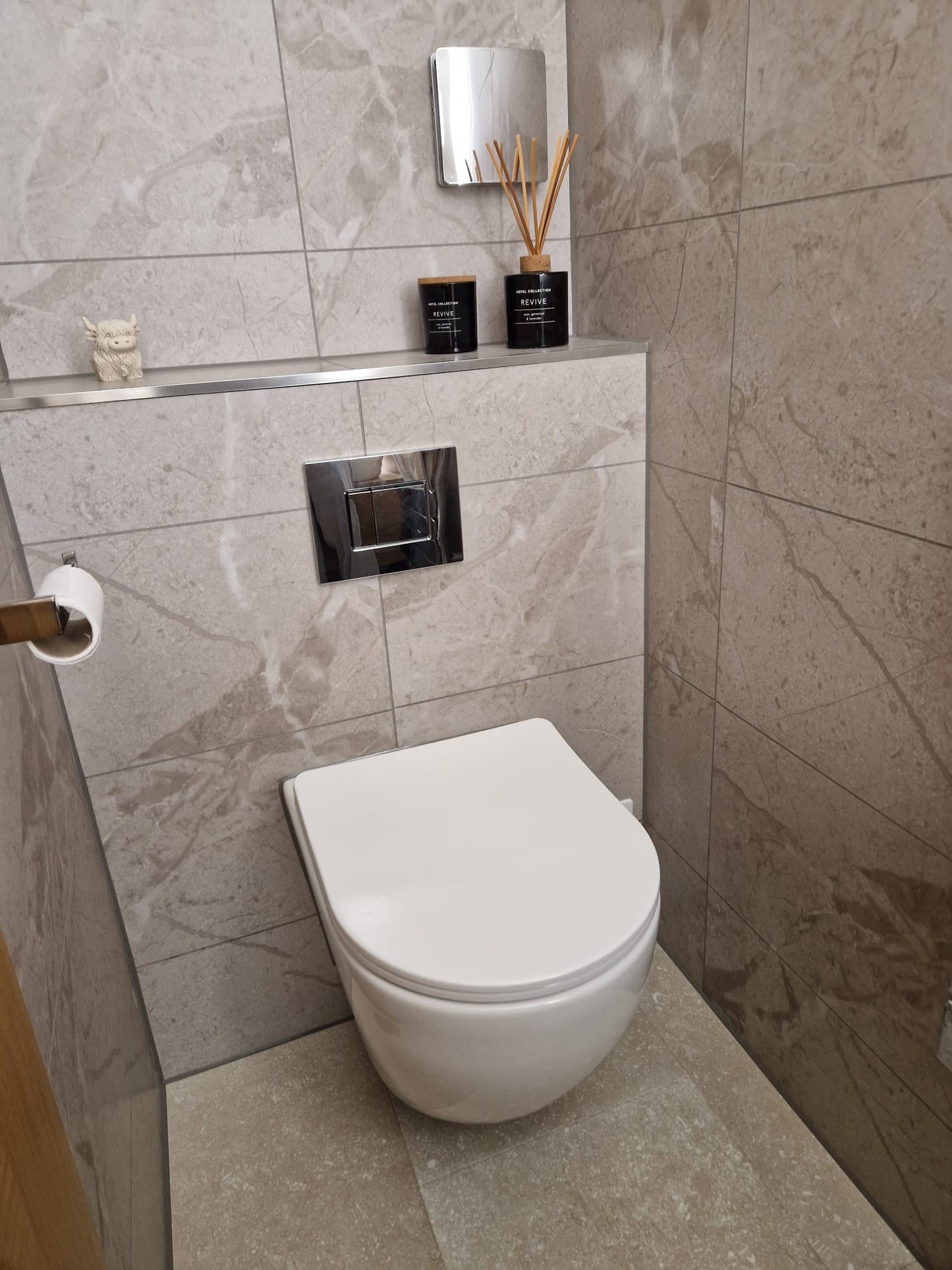 Beige tile line Ardrain