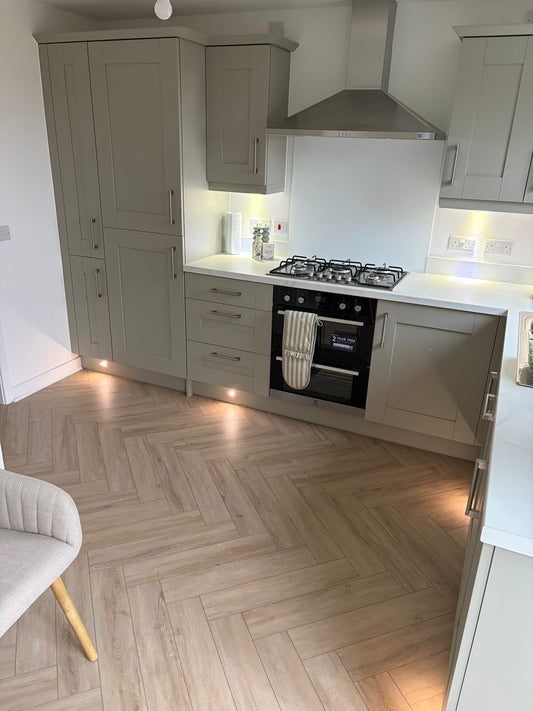 Herringbone water resistant flooring leven oak