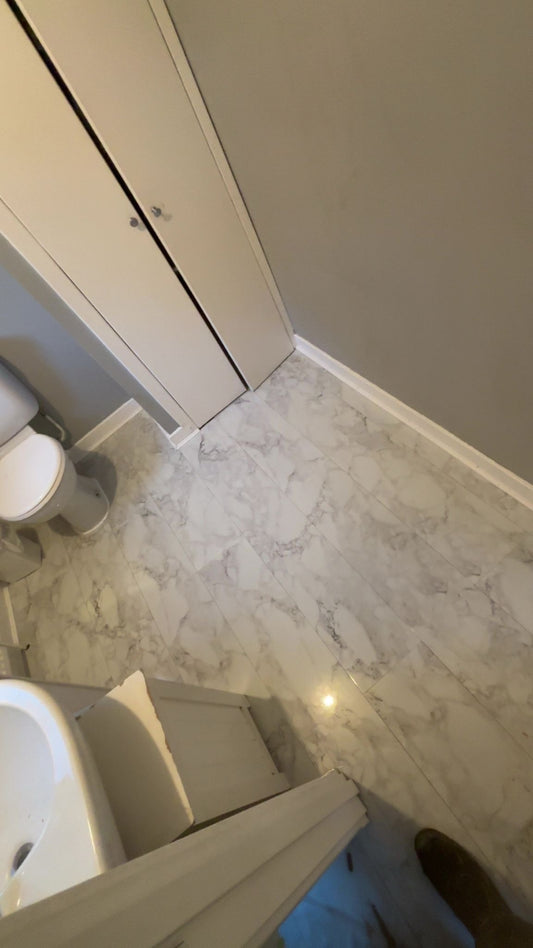 White marble gloss flooring